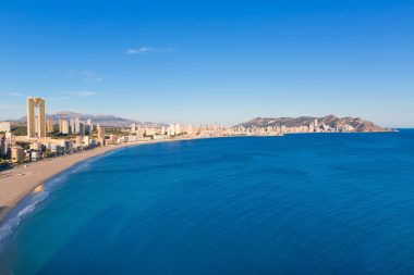 Vista aérea del skyline de Benidorm y la playa de Poniente